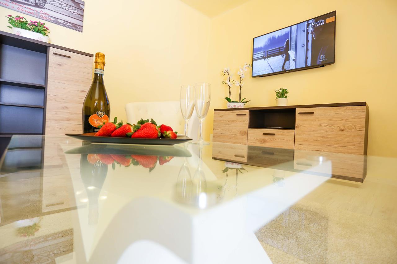 フォッソンブローネ Casa Filippini Bed & Breakfast エクステリア 写真