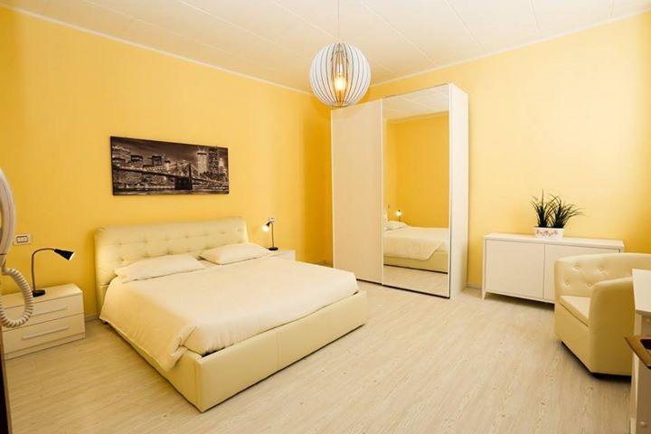 フォッソンブローネ Casa Filippini Bed & Breakfast エクステリア 写真